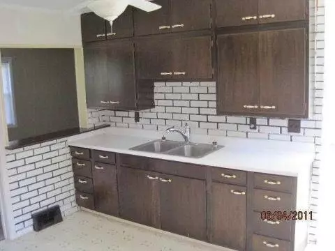 1308 Bileda, Jackson, MI 49202 photo 6