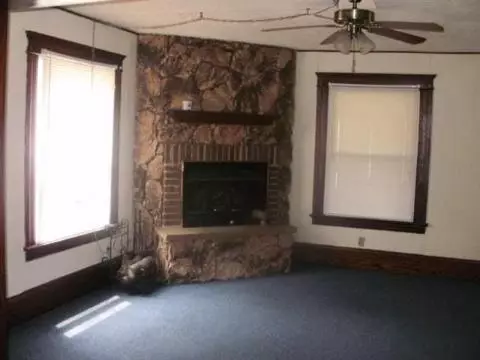 333 Bates, Jackson, MI 49202 photo 4