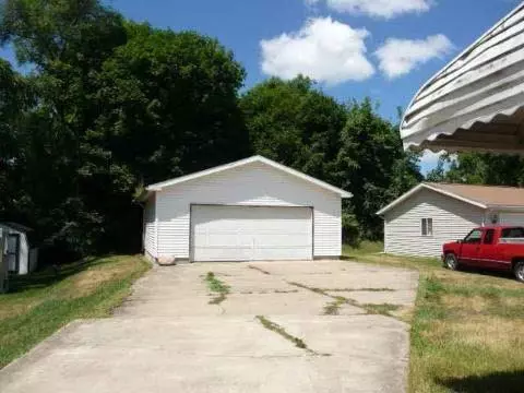 2000 S Jackson, Jackson, MI 49203 photo 2