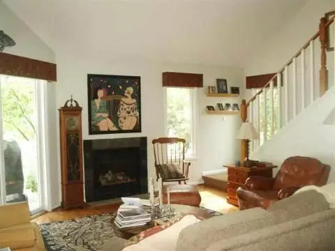 4001 Donnely, Jackson, MI 49201 photo 2