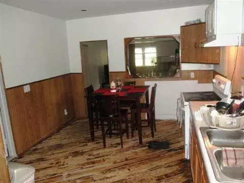237 Briscoe, Jackson, MI 49203 photo 9