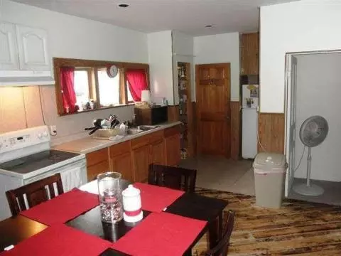 237 Briscoe, Jackson, MI 49203 photo 8