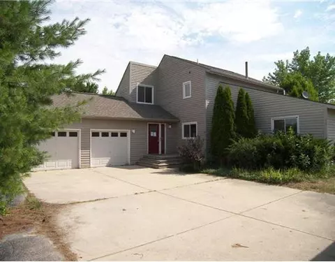 4774 Textile, Saline, MI 48176 photo 1