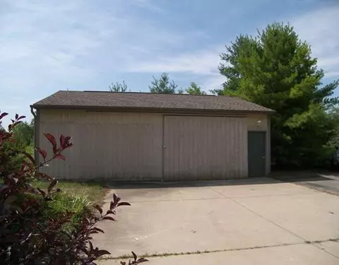 4774 Textile, Saline, MI 48176 photo 9