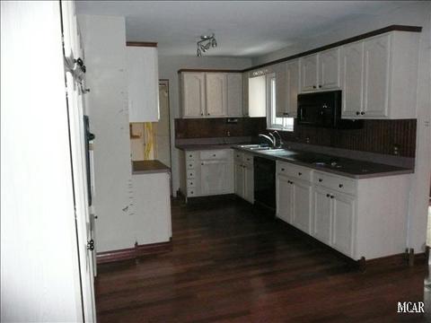 820 Steiner, Monroe, MI 48162 photo 10