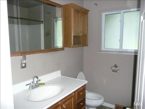 820 Steiner, Monroe, MI 48162 photo 9
