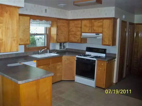 1000 Evanston, Jackson, MI 49202 photo 1