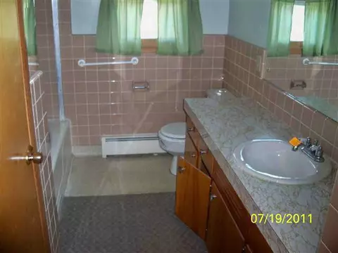 1000 Evanston, Jackson, MI 49202 photo 4