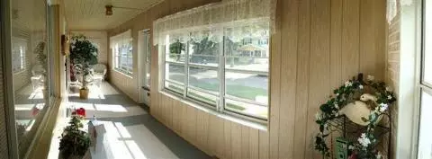 206 N Durand, Jackson, MI 49202 photo 2