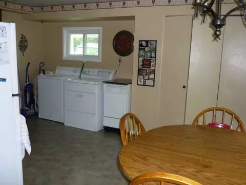 5319 Renfrew, Jackson, MI 49201 photo 4