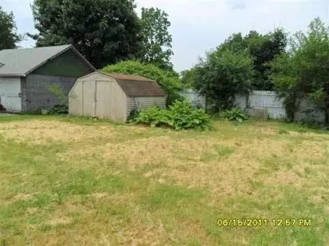 1326 Locust, Jackson, MI 49203 photo 12
