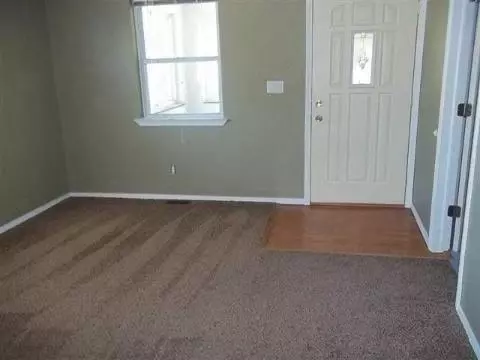 1326 Locust, Jackson, MI 49203 photo 8