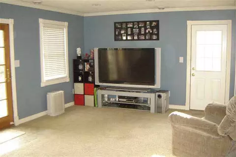 2309 Lancaster, Jackson, MI 49202 photo 2