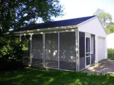 423 Peacock, Jackson, MI 49202 photo 7
