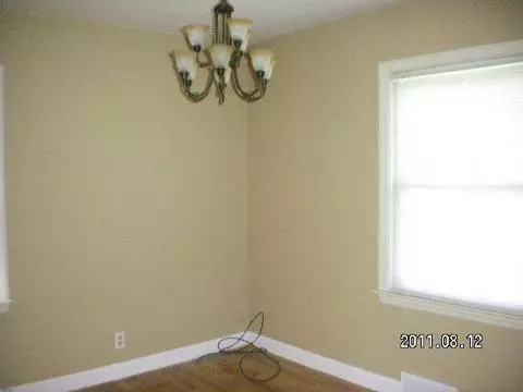 423 Peacock, Jackson, MI 49202 photo 5