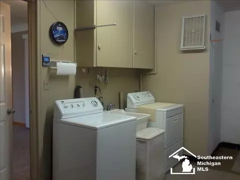 1181 Borg, Temperance, MI 48182 photo 18