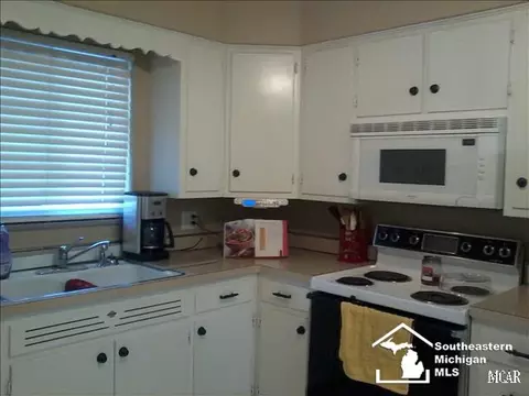 1181 Borg, Temperance, MI 48182 photo 6