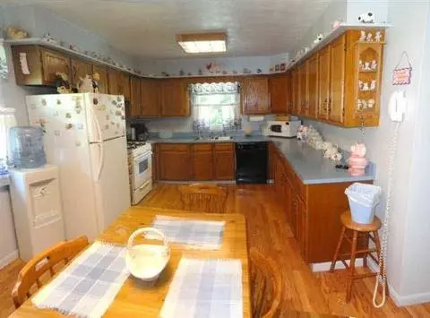 9309 Kennedy, Munith, MI 49259 photo 2