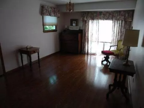 2011 Rendall, Jackson, MI 49201 photo 5