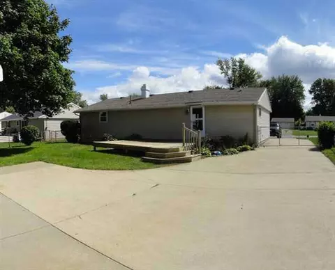5672 Holly, Jackson, MI 49201 photo 8