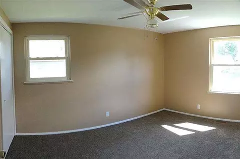 5672 Holly, Jackson, MI 49201 photo 6