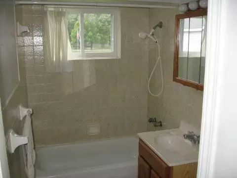 124 E Monroe, Jackson, MI 49202 photo 4