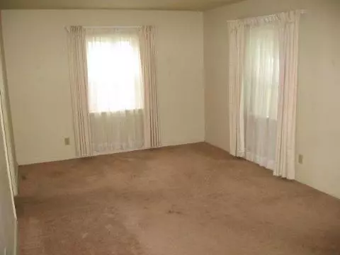 124 E Monroe, Jackson, MI 49202 photo 3