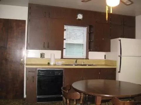 210 Summit, Jackson, MI 49203 photo 9