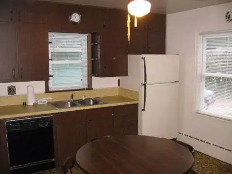 210 Summit, Jackson, MI 49203 photo 7