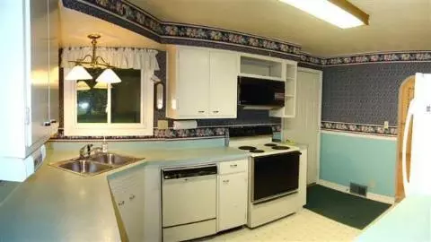 4042 Horton, Jackson, MI 49201 photo 6