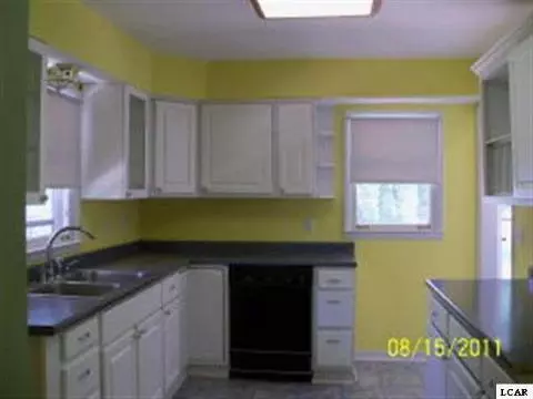 706 Seneca, Tecumseh, MI 49286 photo 2