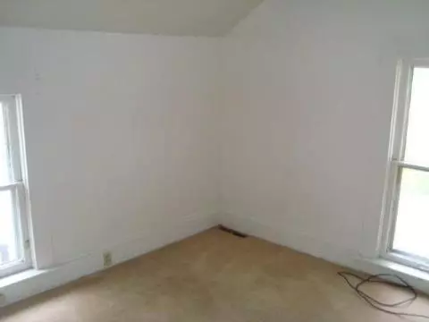 807 Burr, Jackson, MI 49201 photo 9