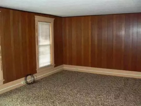 807 Hibbard, Jackson, MI 49202 photo 2
