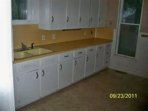 705 First, Jackson, MI 49203 photo 5