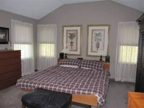 2505 Meadowbrook, Jackson, MI 49201 photo 2