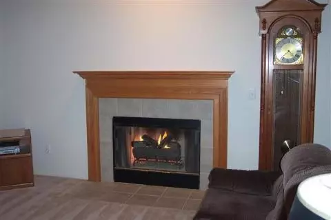 841 E Barrington, Jackson, MI 49203 photo 4