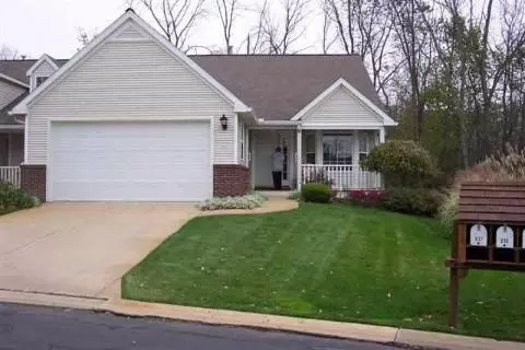841 E Barrington, Jackson, MI 49203 photo 1