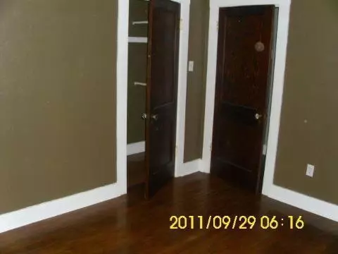 736 Loomis, Jackson, MI 49202 photo 13