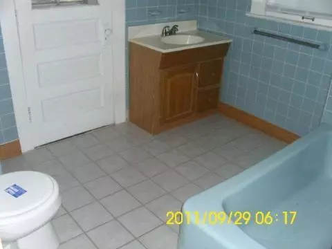 736 Loomis, Jackson, MI 49202 photo 14