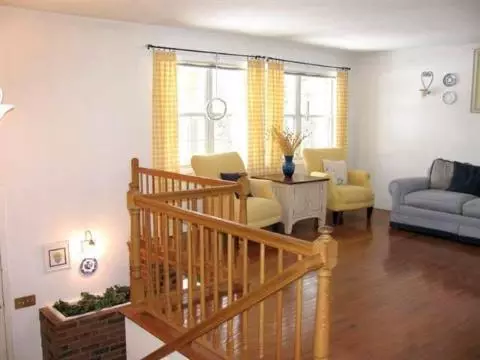 6970 Surrey, Jackson, MI 49201 photo 4