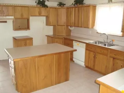 247 E Porter, Jackson, MI 49202 photo 4