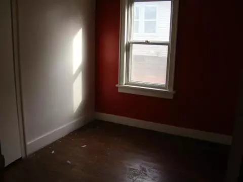 811 Helena, Jackson, MI 49203 photo 4