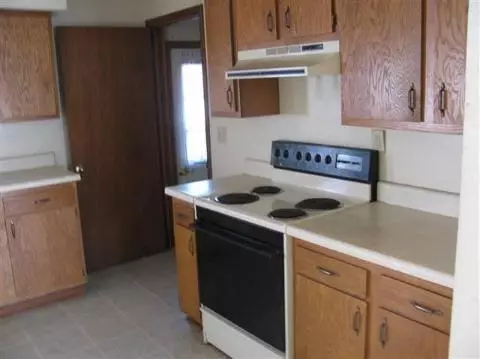 1318 Old Mcdevitt, Jackson, MI 49203 photo 2