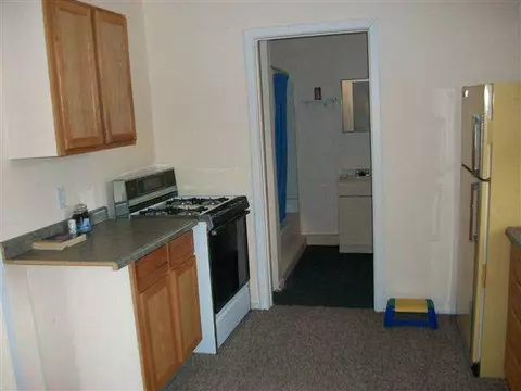 1039 Winifred, Jackson, MI 49202 photo 2