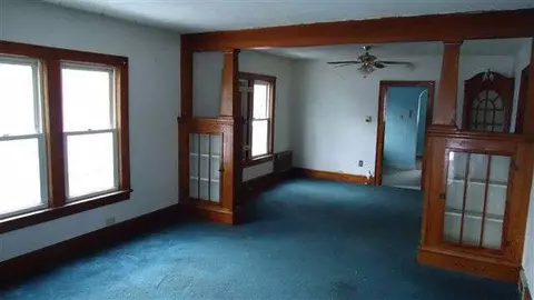 330 E Addison, Jackson, MI 49203 photo 1