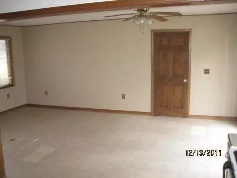 3211 Luetta, Jackson, MI 49201 photo 3
