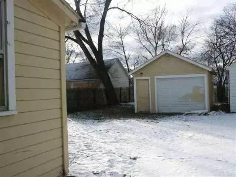1118 Williams, Jackson, MI 49203 photo 2
