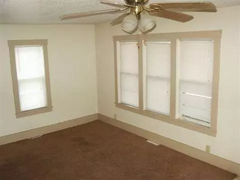 1118 Williams, Jackson, MI 49203 photo 3