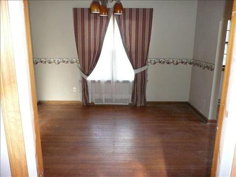 215 Maple, Monroe, MI 48162 photo 3