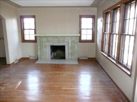 215 Maple, Monroe, MI 48162 photo 2